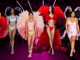 Victoria Secret Fashion Show 2024 Models like Kate Moss and others.